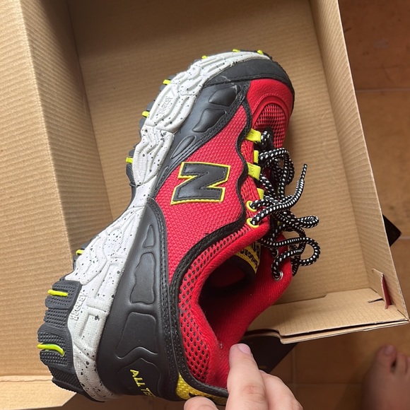 I am looking to sell my bike newbalances wrong size - Picture 6 of 7